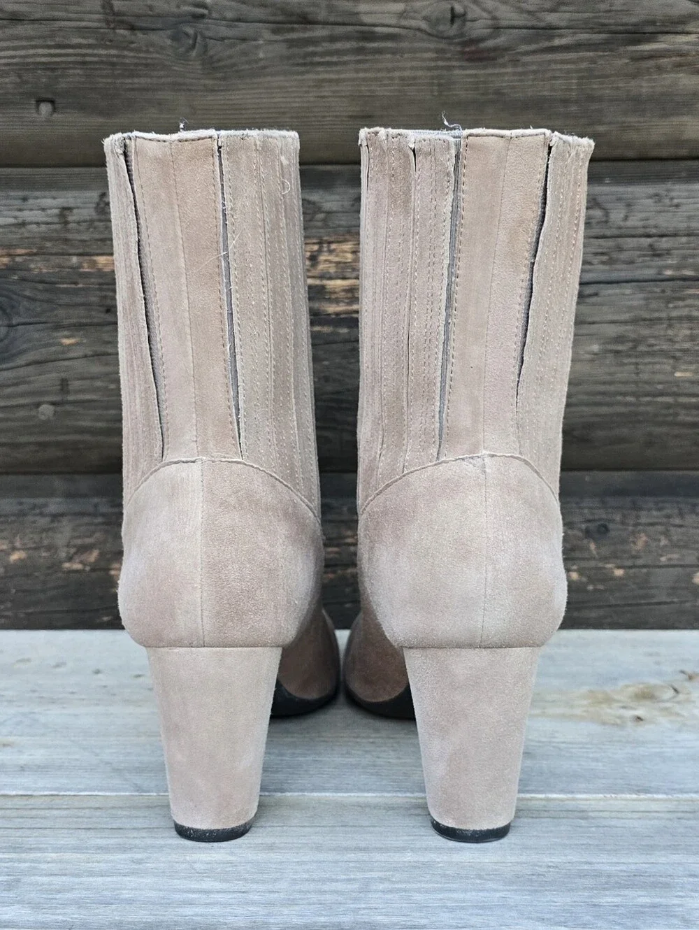 AEROSOLES heelrest new